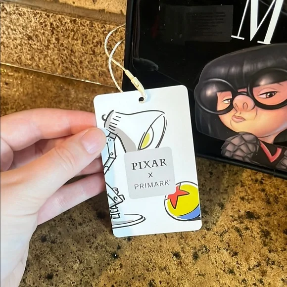 NWT Disney Pixar Incredibles Edna Mode Cosmetic Bag - Picture 2 of 6